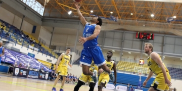 Alec Wintering en acción durante el partido de la pasada jornada.