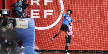 La jugadora brasileña Bia se convirtió en una de las protagonistas de este encuentro al sumar cuatro goles.