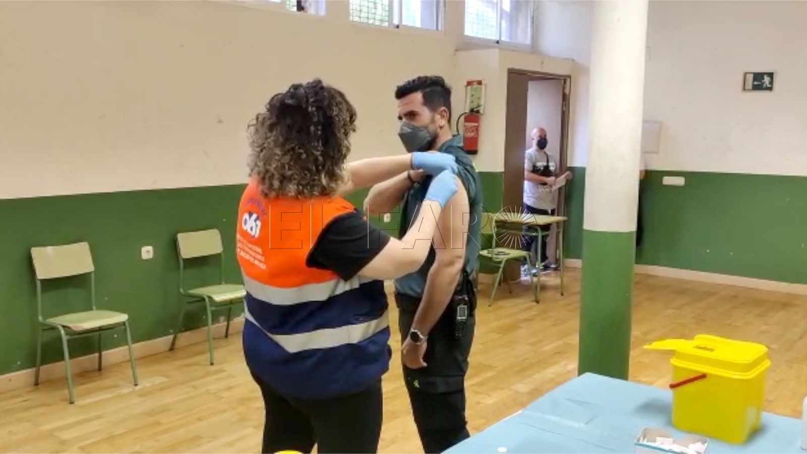 Los guardias civiles de Melilla reciben su segunda dosis de la vacuna