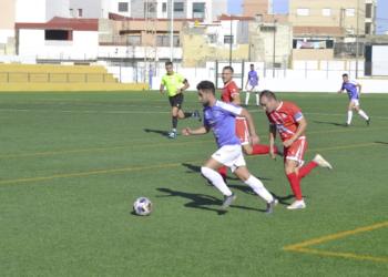 Imagen de uno de los partidos del Melilla CD en la Tercera División.