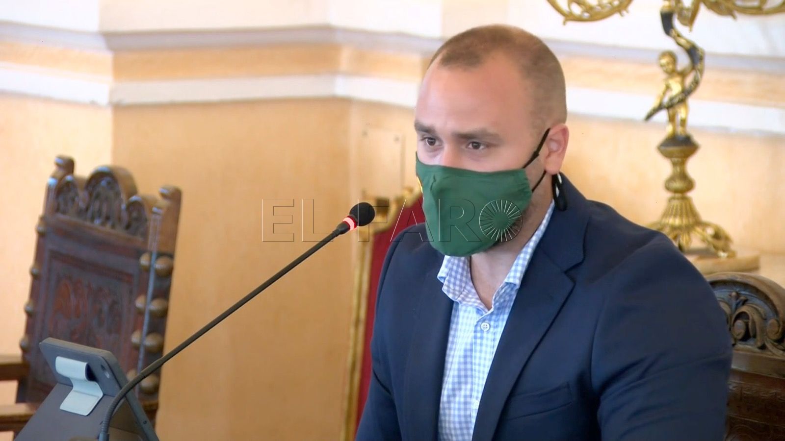 Vox cree que es un error dar dinero para mantener a los menas