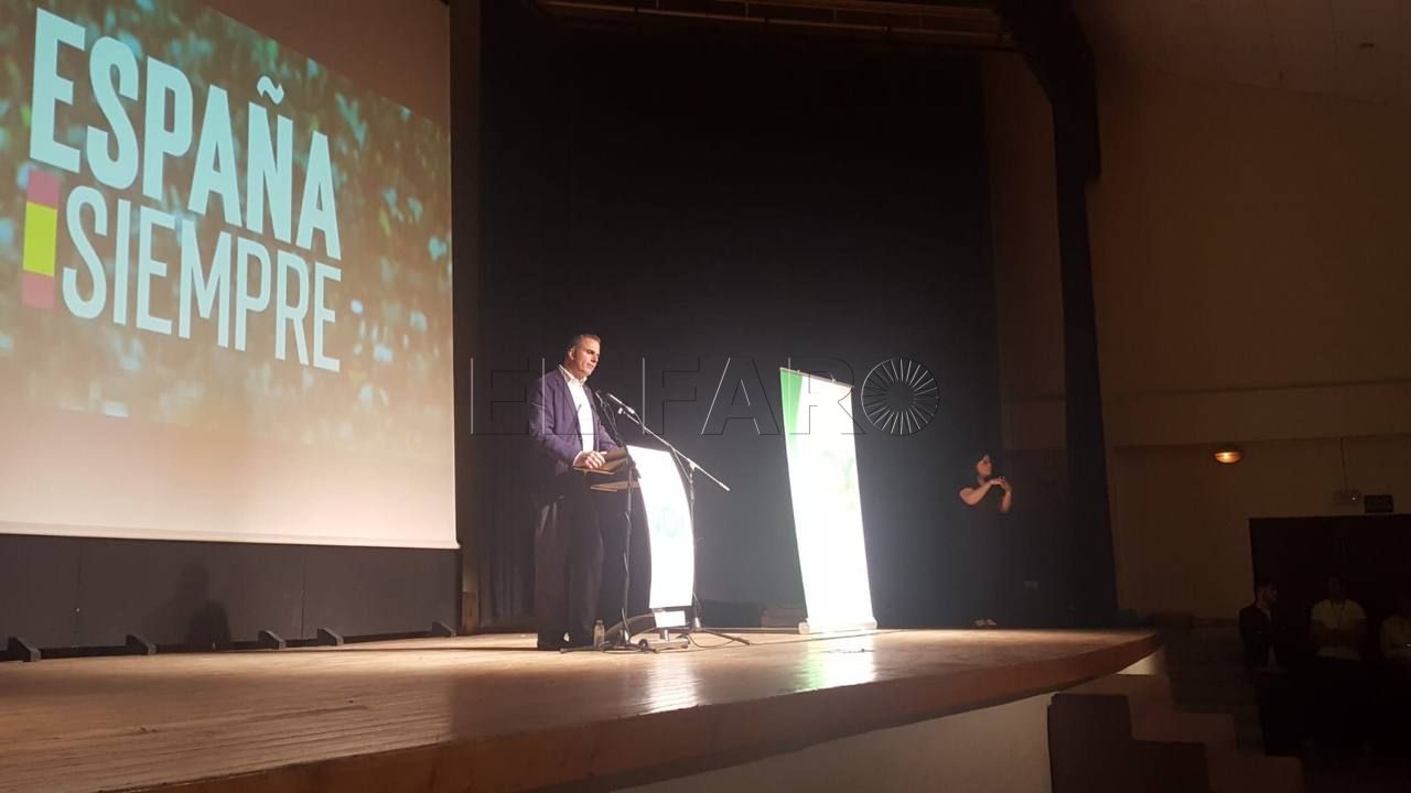 Javier Ortega Smith visita Melilla para asistir a un acto "en defensa de las fronteras"