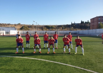 Imagen de uno de los onces iniciales puestos en juego esta temporada en Liga Nacional Juvenil por el conjunto melillense del CD Medina.