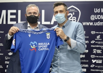 El presidente del club junto al nuevo entrenador