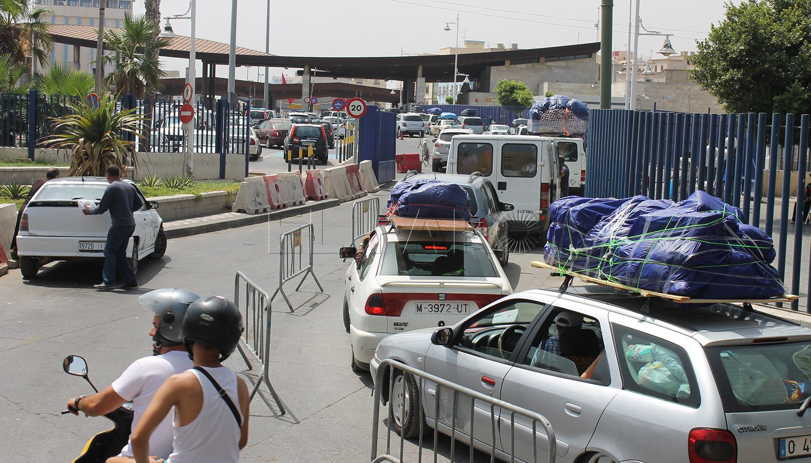 Delegación matiza que la excepción de Schengen en Melilla fue para “el pequeño tráfico fronterizo”