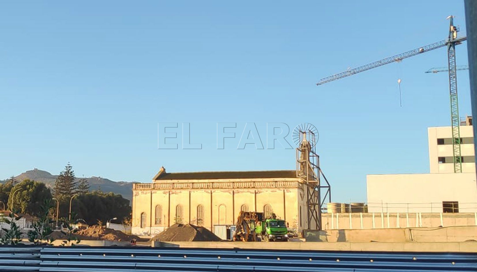 El Gobierno, abierto a colaborar con las cofradías para buscar espacios para sus enseres