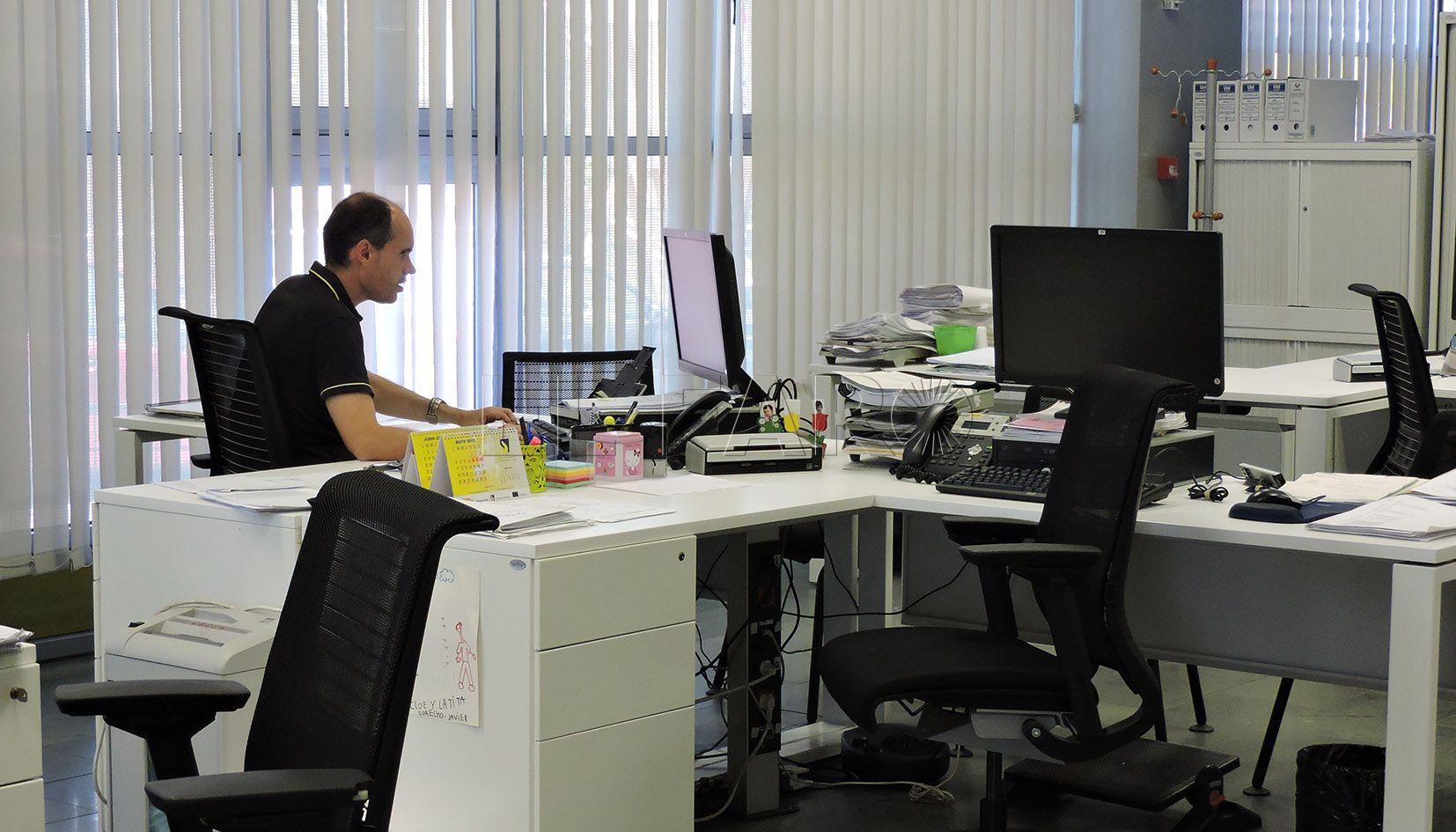 Empleo vincula la bajada del desempleo con el cierre de la frontera