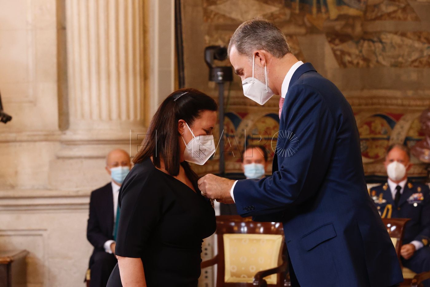 Felipe VI condecora a Silvia Cano Moreno, jefa de Psiquiatría en el Hospital de Melilla, por su labor ejemplar