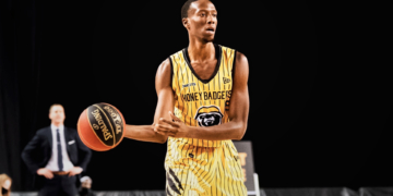 El alero canadiense, está jugando este verano con el conjunto del Hamilton Honey Badgers de la CEBL.