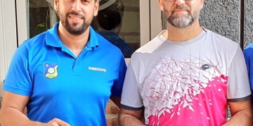 Indalecio gonzález junto a Amin Azmani.
