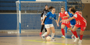 La paulista se deja todo en cada una de las jugadas.