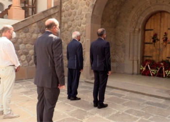 Ofrenda floral del PP con motivo del centenario de Annual