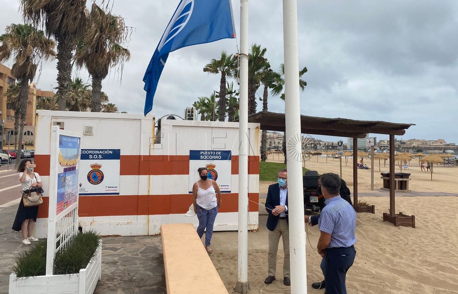 La bandera azul ya ondea en cuatro playas de Melilla