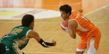 El jugador sevillano ha jugado las dos últimas campañas en el Club Baloncesto Morón, disputando la última temporada un total de veinticinco encuentros.