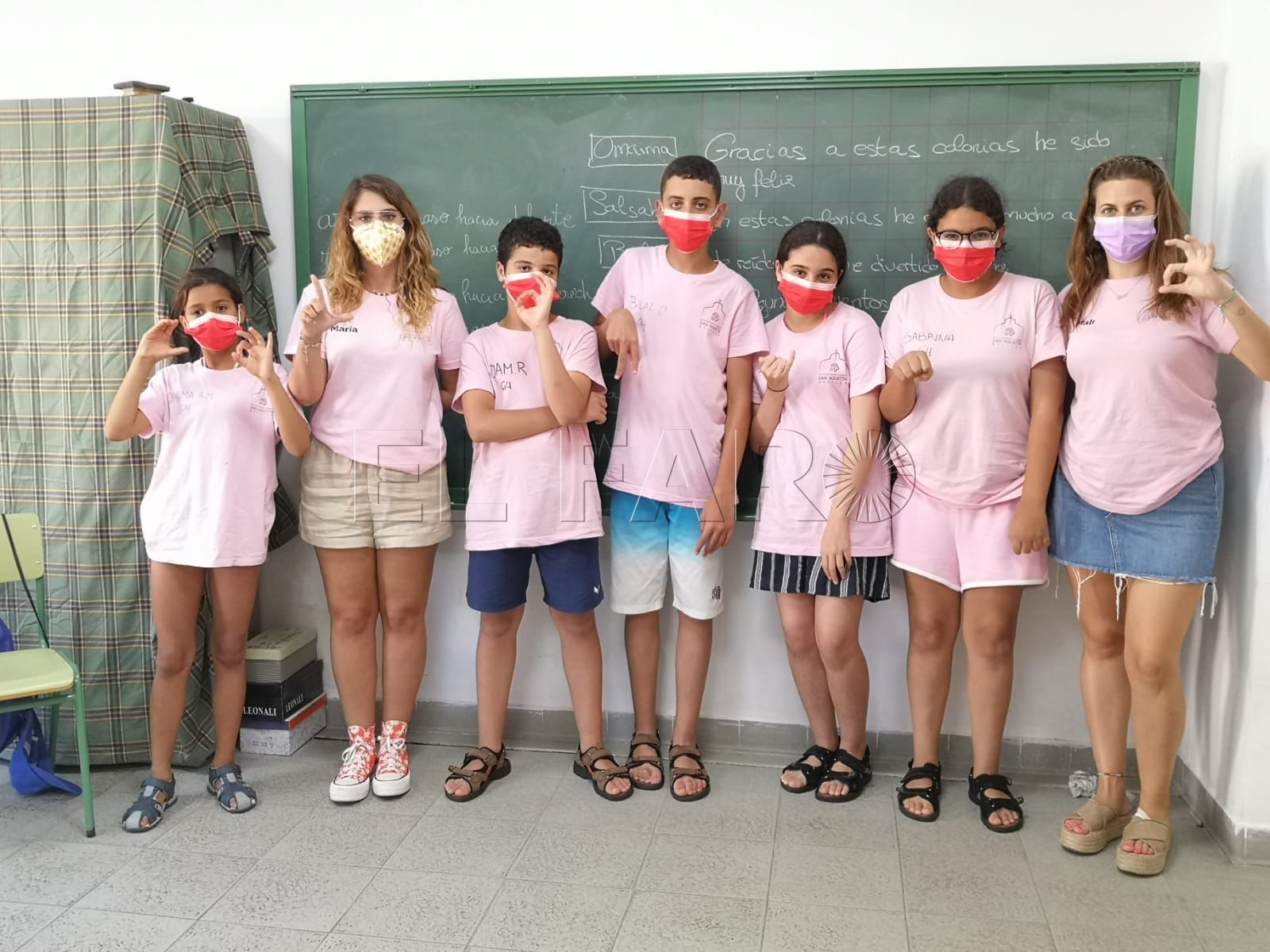 Jóvenes solidarios dan unas vacaciones diferentes a niños en riesgo de exclusión