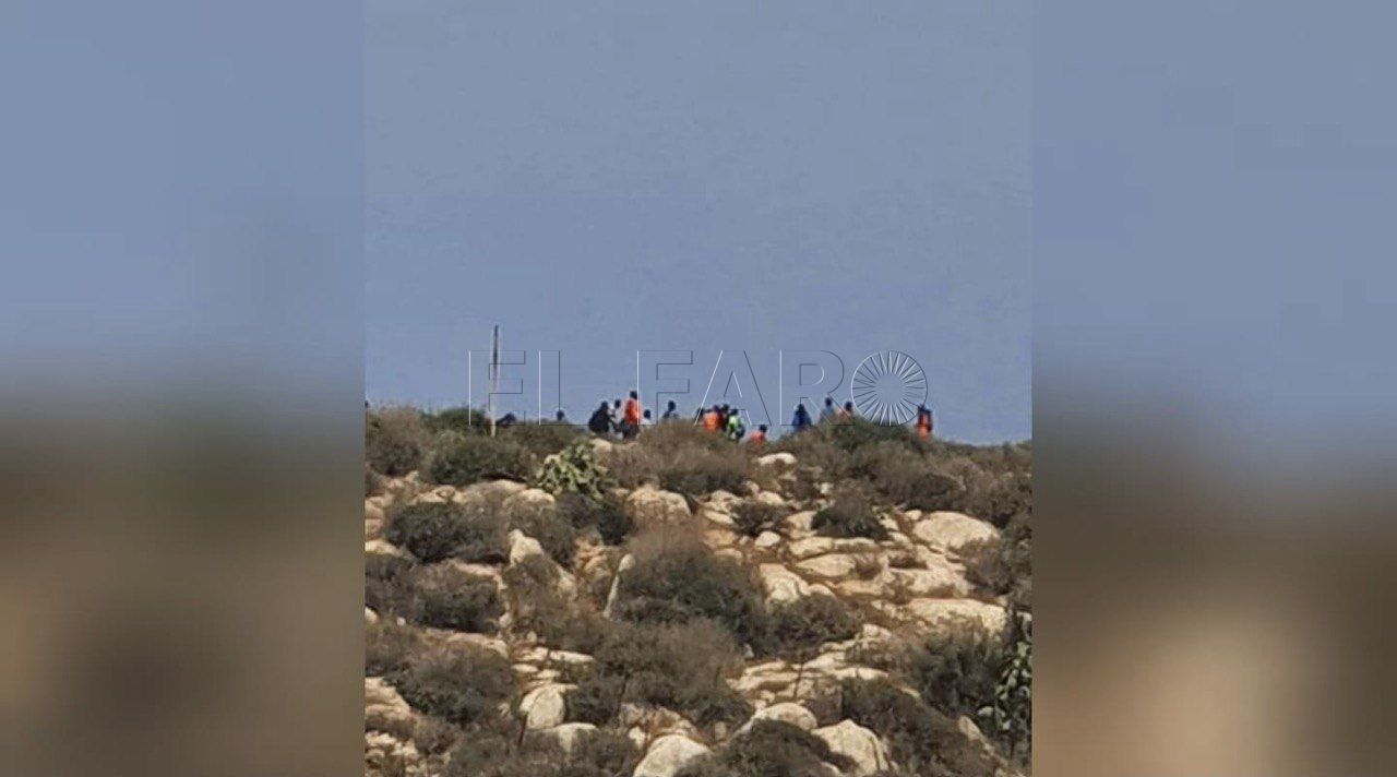 Las personas que llegaron a la isla de Tierra habrían sido trasladadas a Marruecos, según AMDH Nador