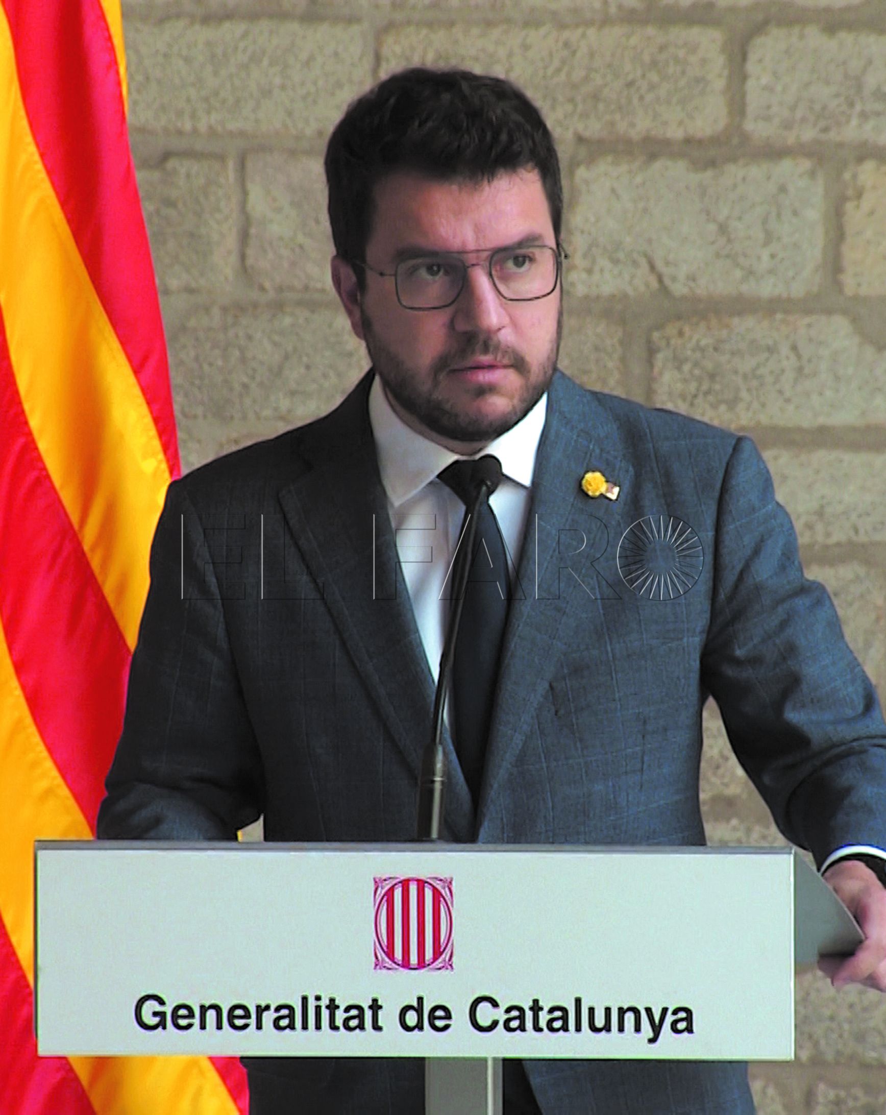 ¡Salve, bandera de mi patria, salve!