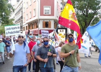 AUGC defiende en la manifestación de Madrid los derechos de los guardias civiles de Melilla