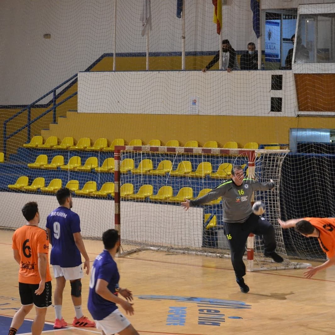 El Virgen de la Victoria debuta en liga