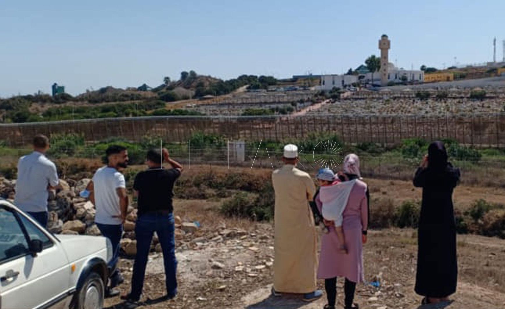 Entierran al marroquí Charkaoui en Melilla y su familia lo despide desde Marruecos