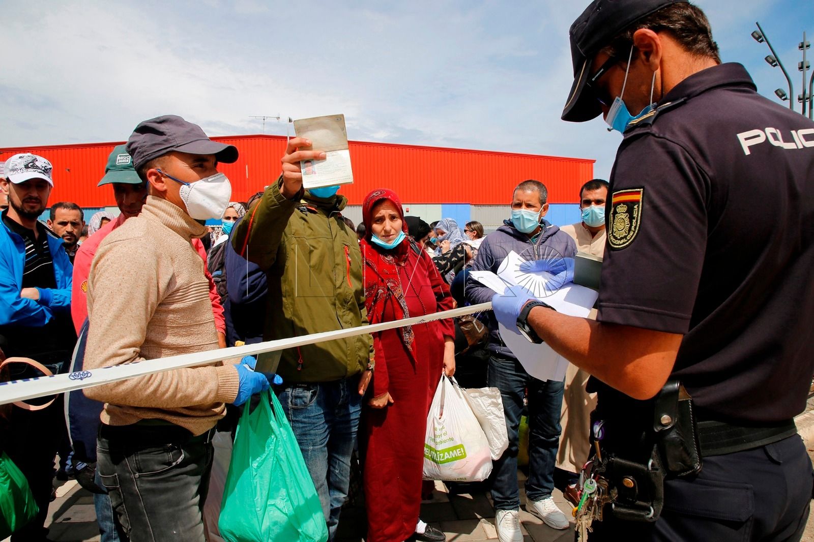 Todos los transfronterizos deberán cobrar en Melilla un mínimo de 1.000 euros brutos al mes