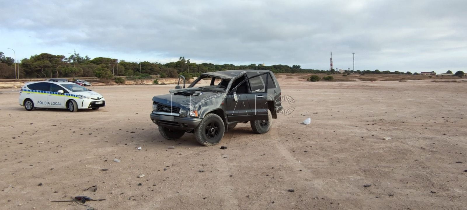 'Demostraciones automovilísticas' en Rostrogordo: un joven vuelca su coche y sale disparado por la luna delantera