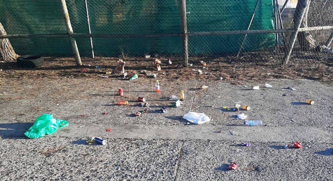 Botellones itinerantes los fines de semana en Melilla con más de 100 coches