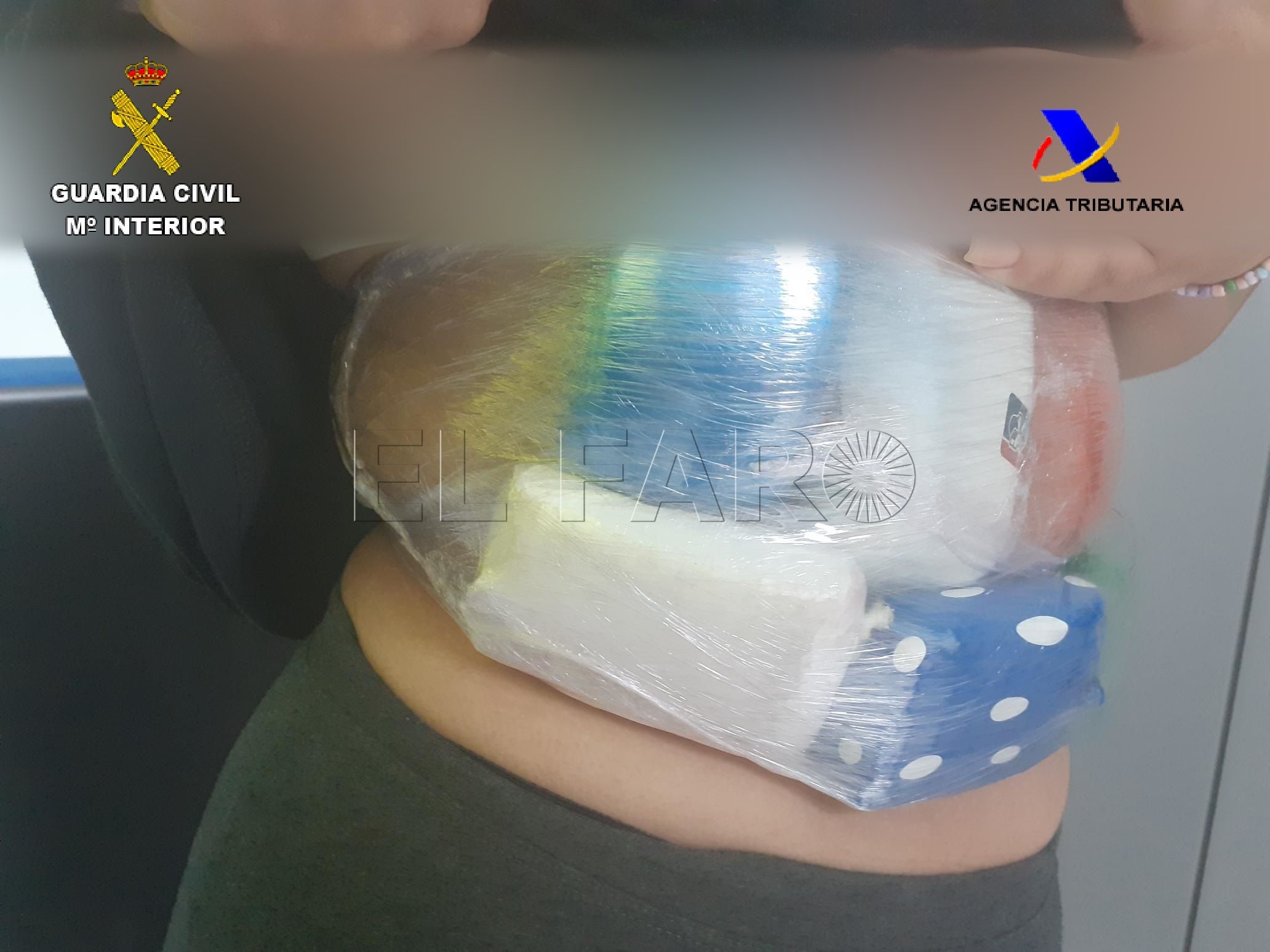 Detenida en el aeropuerto de Melilla con un kilo y medio de hachís