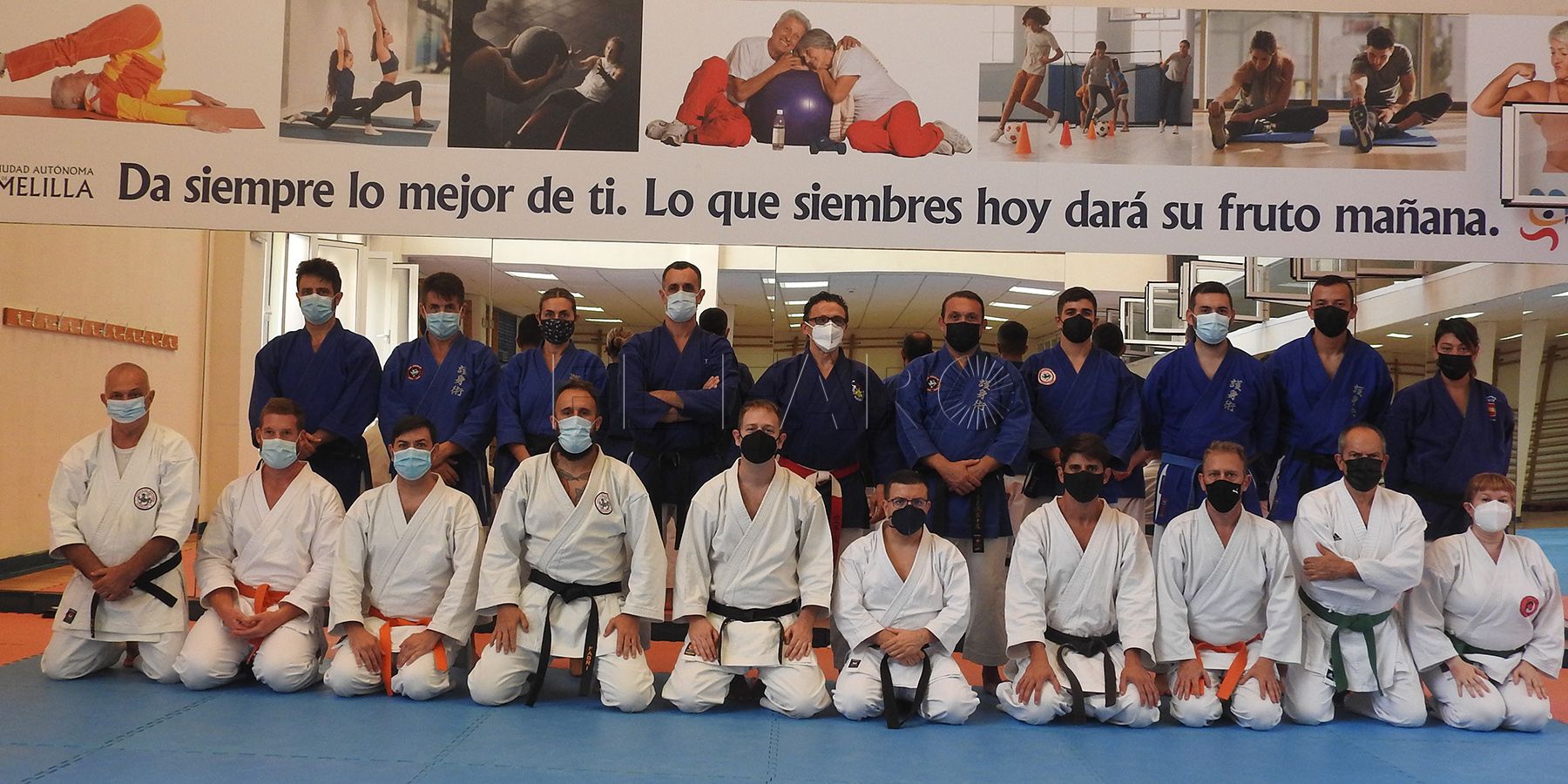 La federación realiza exámenes y un curso de defensa personal