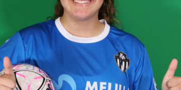 Sara Ruiz ha jugado a fútbol, también a fútbol playa y, como no, a fútbol sala.