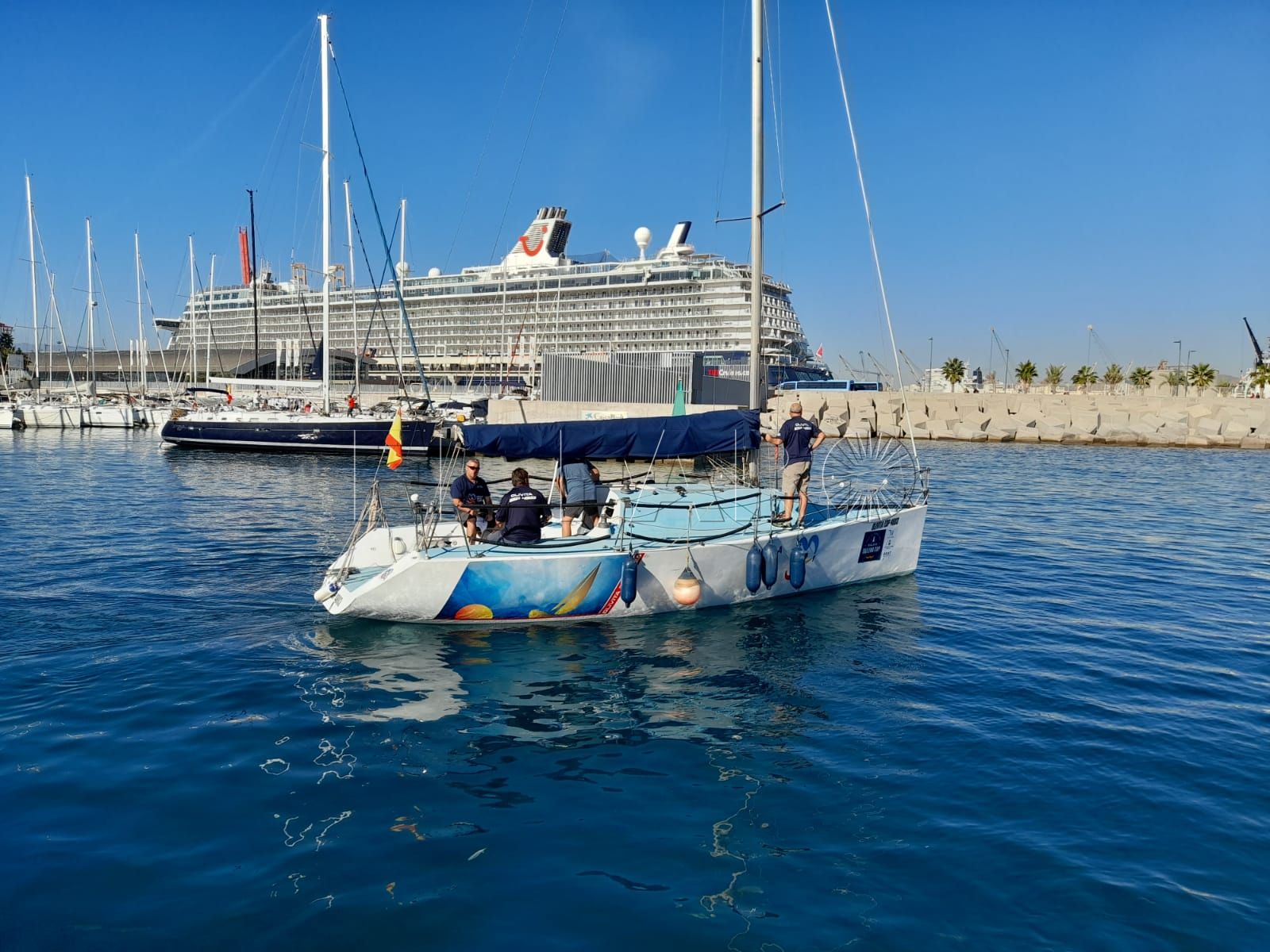 Los barcos melillenses se quedan a las puertas del pódium en Málaga