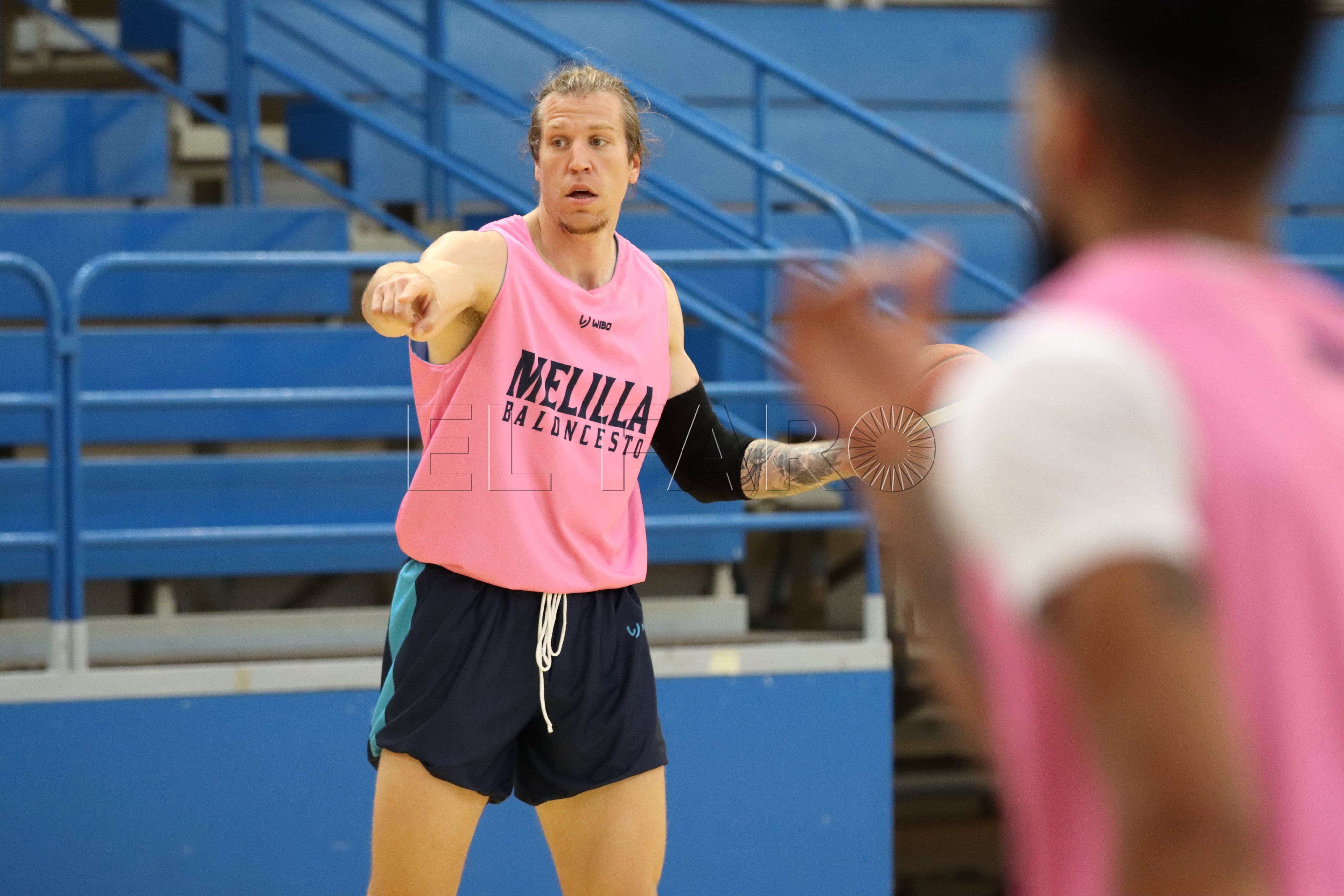 Melilla busca la primera en casa