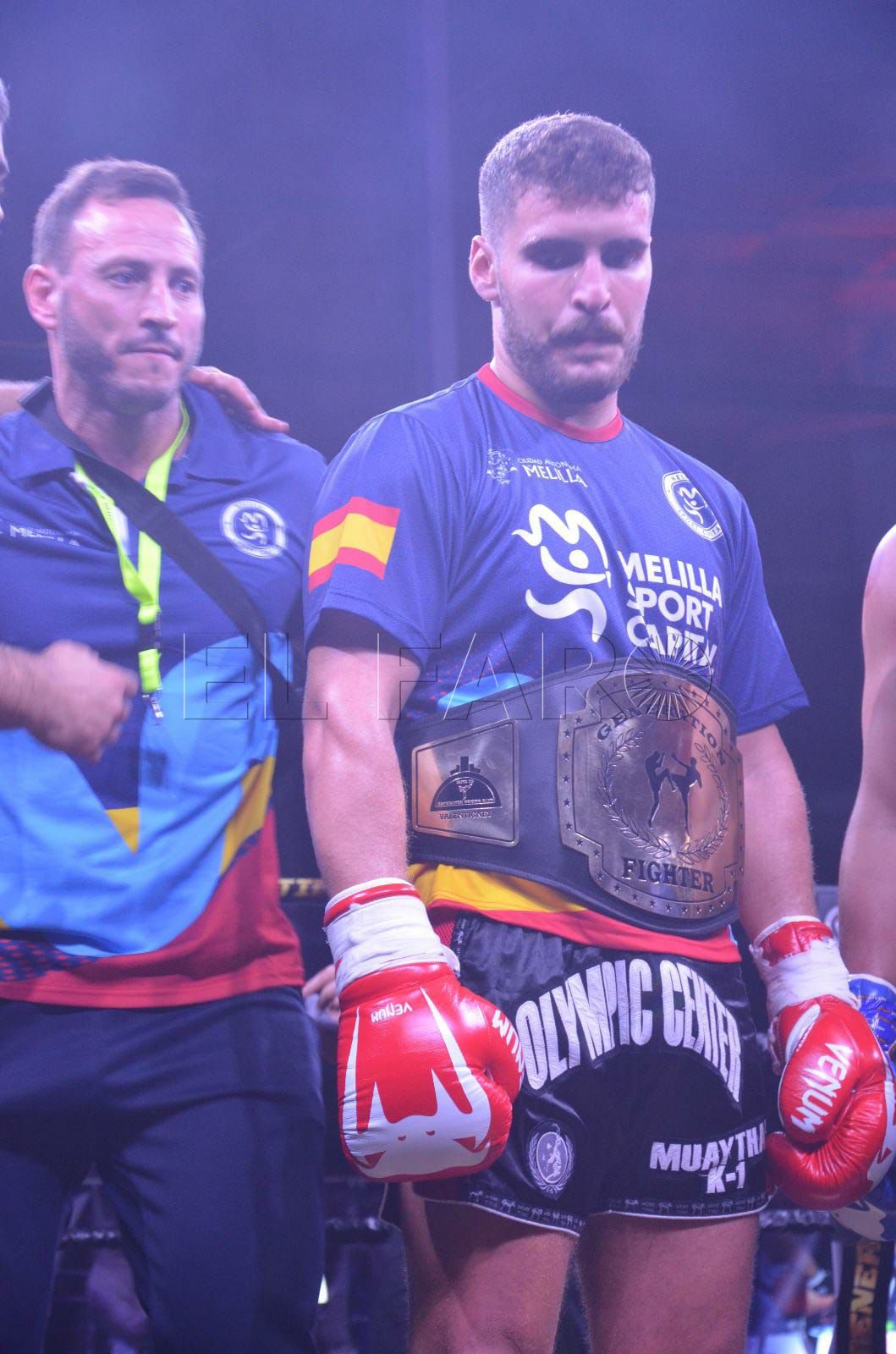 El melillense Ahmed El Moussaoui se trae el cinturón de una velada francesa K1