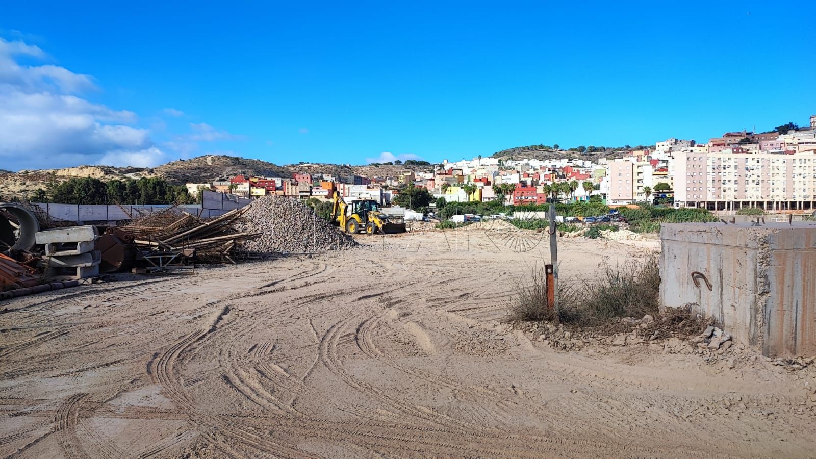 El AMPA del colegio Buen Consejo de Melilla critica la construcción de una planta de residuos justo detrás del centro