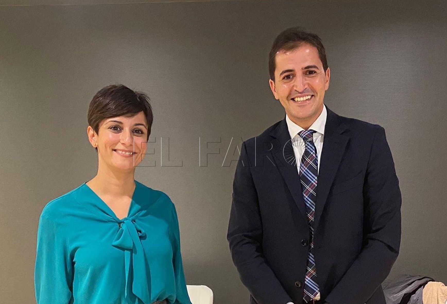 Bussian interviene en un foro de líderes emergentes