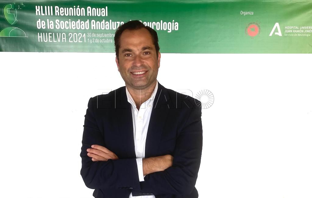 El médico melillense Jesús Romero Imbroda, presidente de los neurólogos andaluces