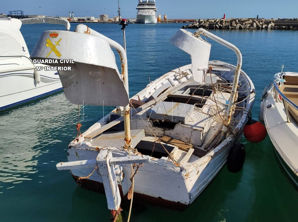 Detenido por desembarcar a un inmigrante ilegal en el Puerto de Melilla