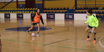 Lubna, durante una de las sesiones de entrenamiento llevadas a cabo en el pabellón Lázaro Fernández.