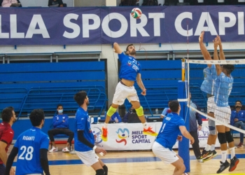 Javi Monfort en acción durante uno de los encuentros disputados por el Melilla Sport Capital Voleibol.