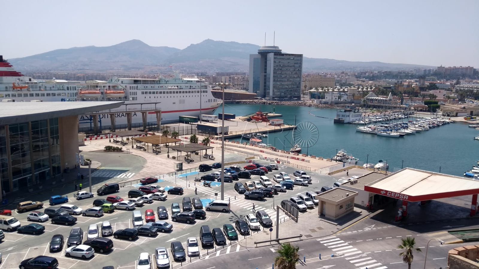 Melilla recibirá los cruceros Riviera y Amera con música y comercios abiertos desde las 9:30 horas