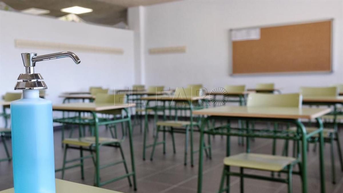 Sanidad recomienda la cuarentena cuando haya al menos 5 casos en un aula