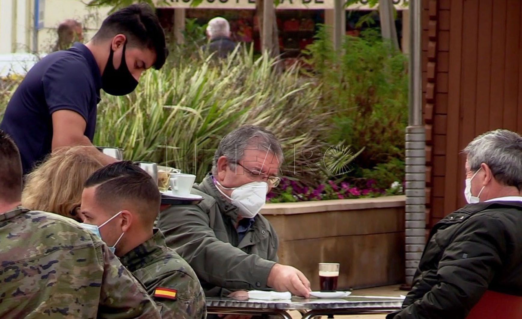 Las cancelaciones de comidas de empresa de Navidad deja despensas llenas y costes “inasumibles” para la hostelería