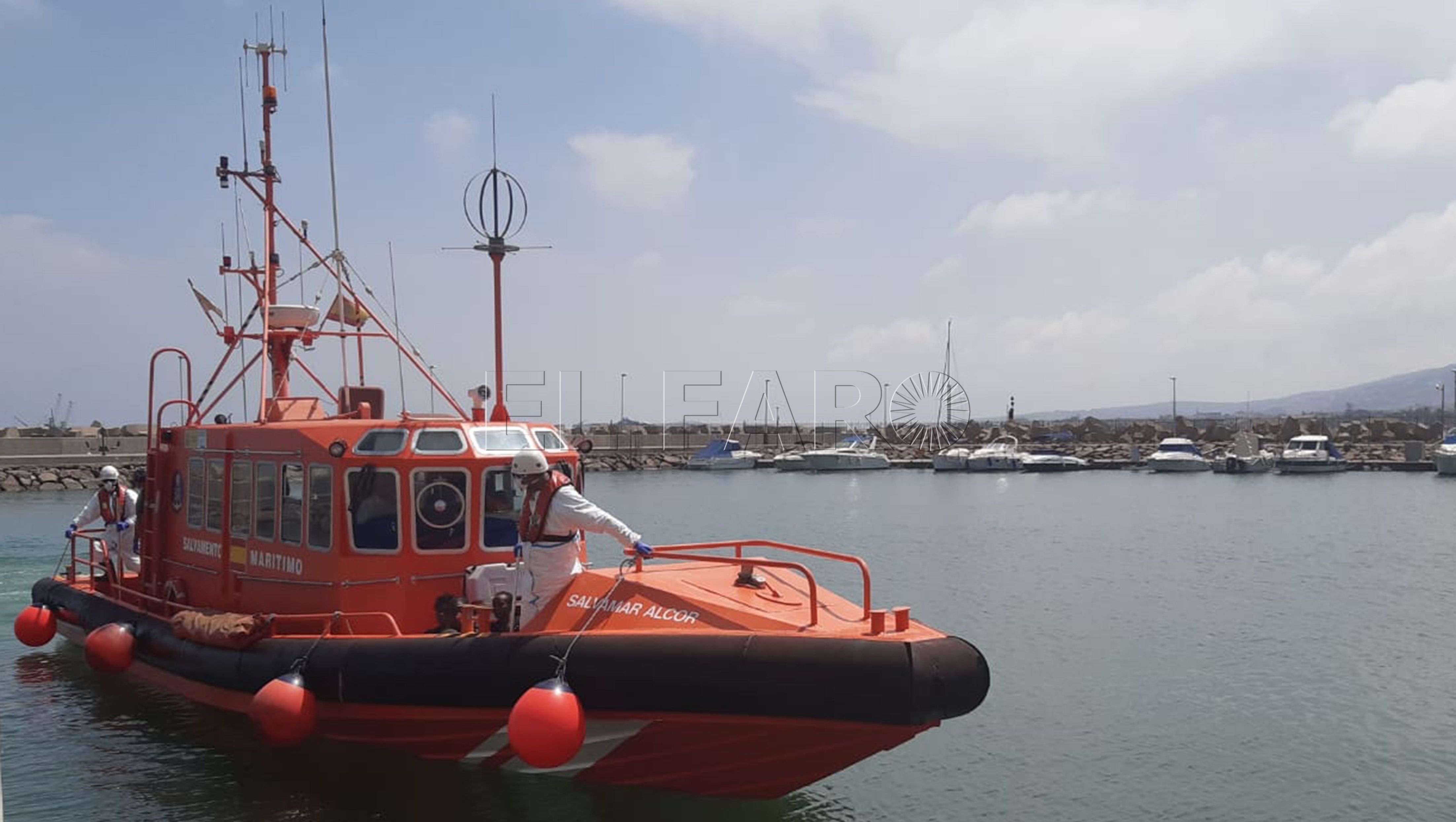 Al menos un migrante muere al día intentando llegar a España por las rutas del Estrecho y Mediterráneo