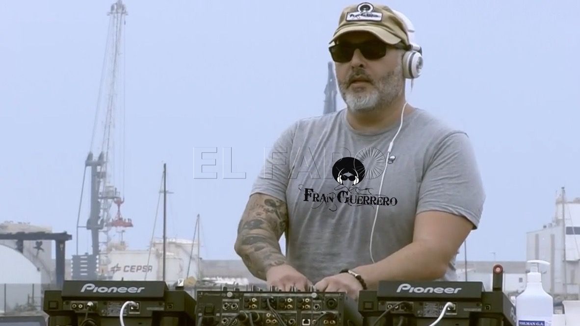 El Carrillo/Fran Guerrero: “Por supuesto que viajaría al futuro, me encantaría conocer a mis posibles descendientes”