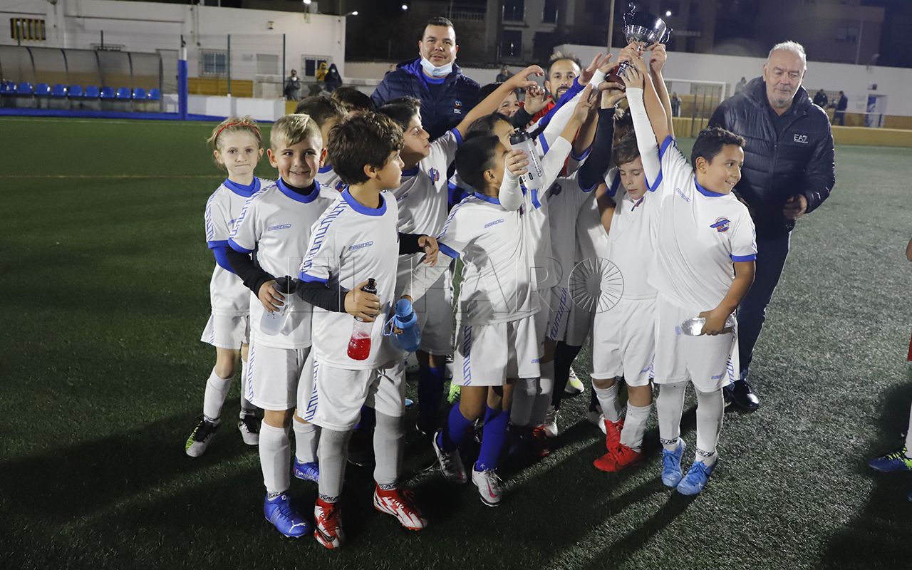 Hermandad Melillense y CD Melistar se llevan a sus vitrinas la Copa Federación en Segunda benjamín y Tercera alevín
