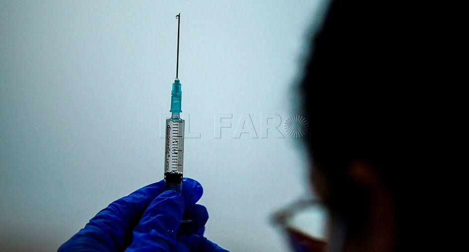 Los contactos estrechos vacunados con pauta completa estarán exentos de cuarentena