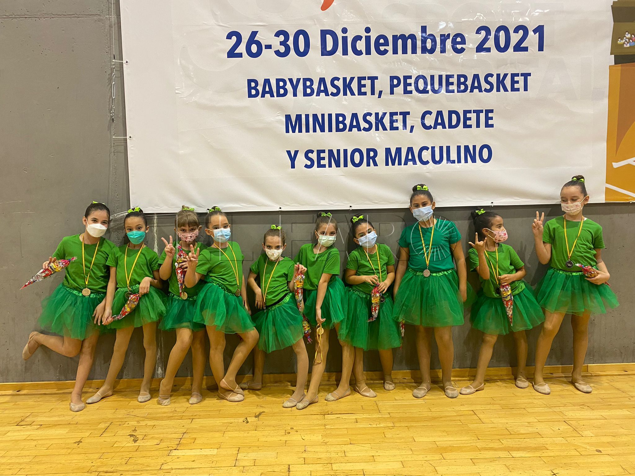 El Festival de Navidad cierra un año difícil en la gimnasia