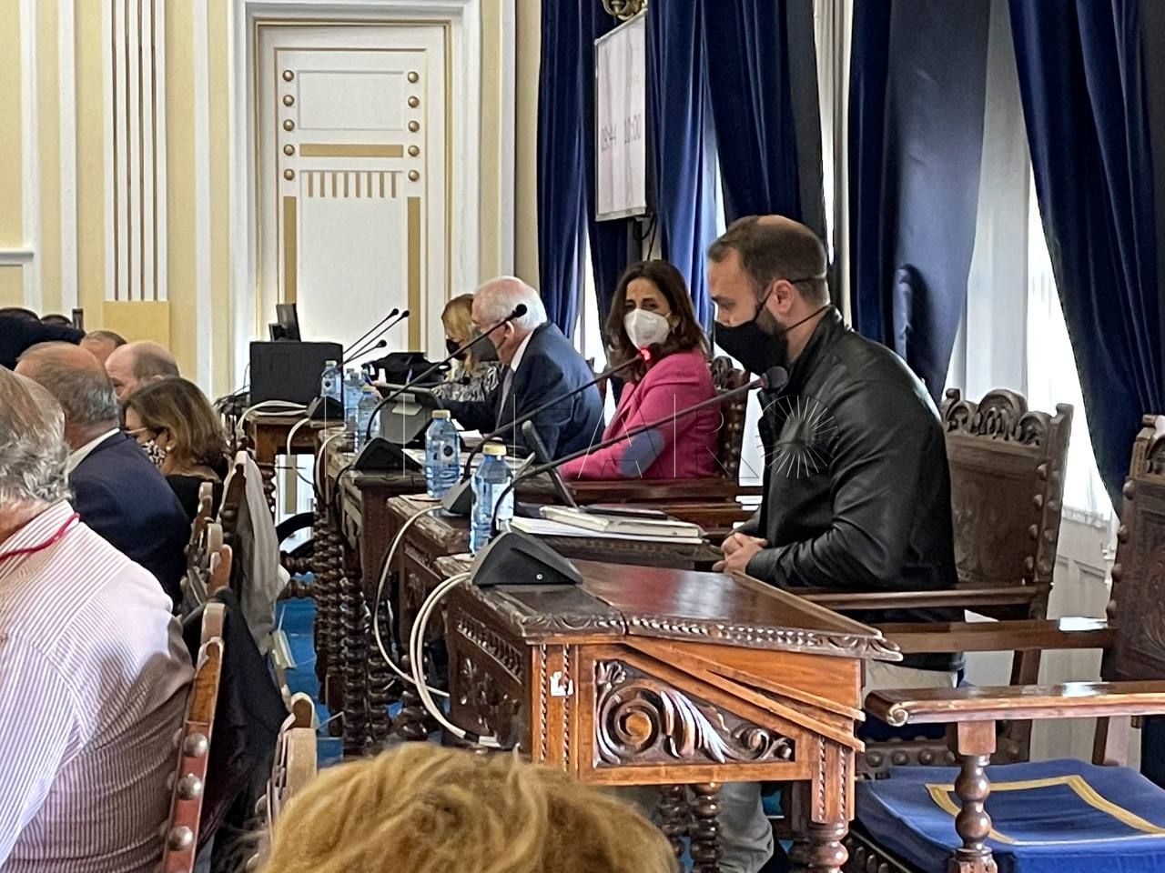 Da Costa arremete contra el tamazigh y el Gobierno responde que no tache de "extranjera" a "la mitad de la población"