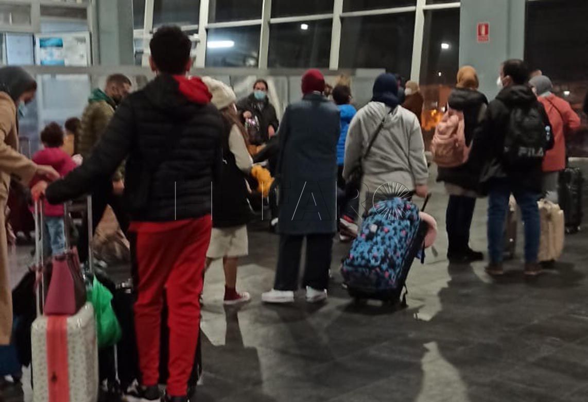 Pasajeros denuncian un retraso de 2 horas en el barco de Trasmediterránea a Málaga