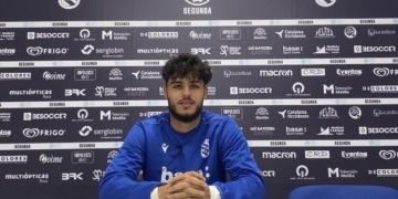 Rubén Del Campo acudió en la matinal de ayer lunes a la sala de prensa del Estadio Municipal Álvarez Claro.